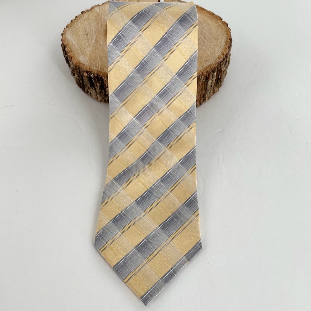 Pierre Cardin 100 % Silk Stripe Tie
